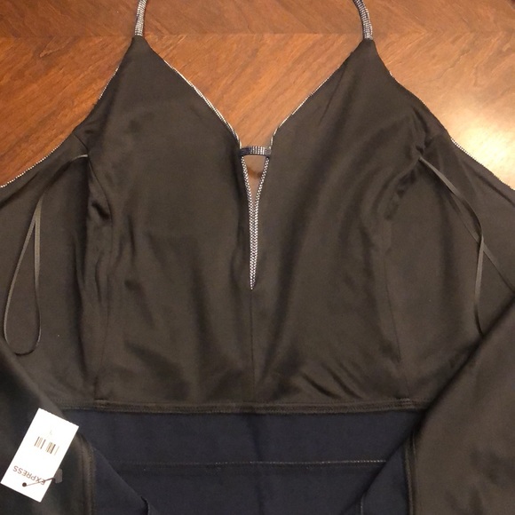 Express Halter in Silver - Picture 15 of 17